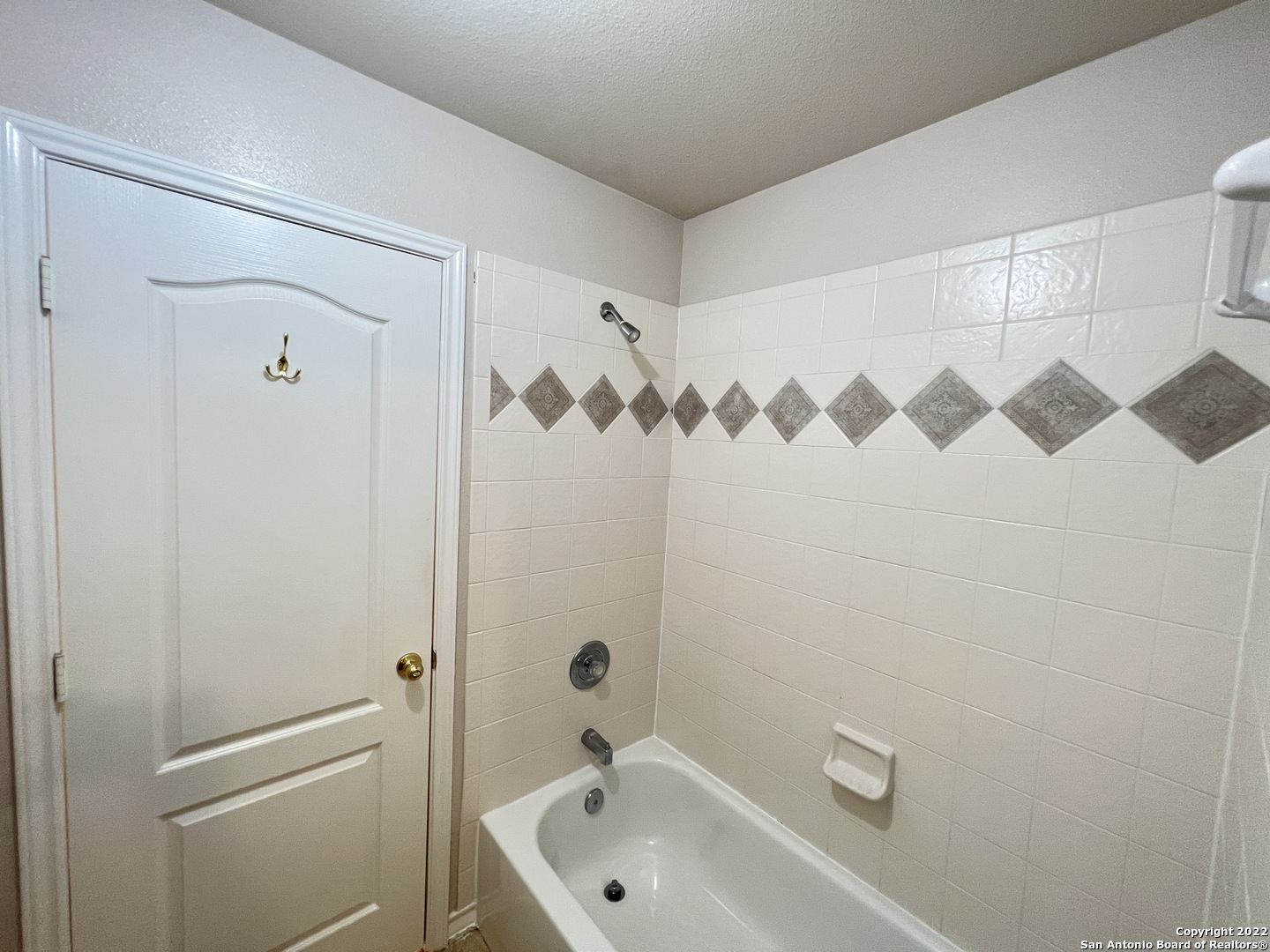 1303 Bluff Forest San Antonio TX 78248