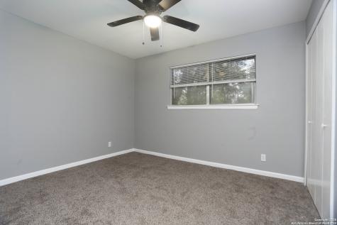 10406 Greenbay San Antonio TX 78230