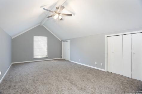 10406 Greenbay San Antonio TX 78230