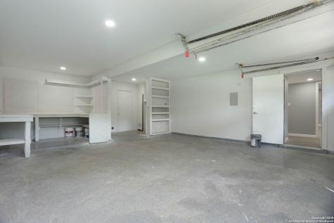 10406 Greenbay San Antonio TX 78230