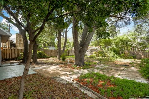 10406 Greenbay San Antonio TX 78230