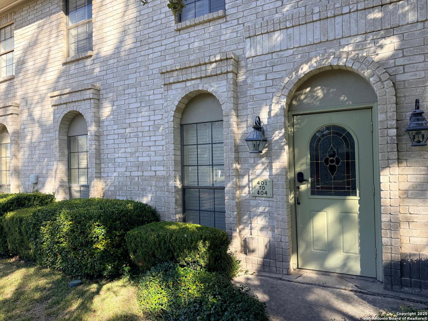 8415 Fredericksburg San Antonio TX 78229