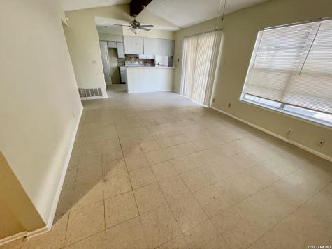 7107 Swinford San Antonio TX 78239