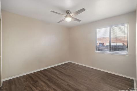 4119 Chinkapin Oak San Antonio TX 78223