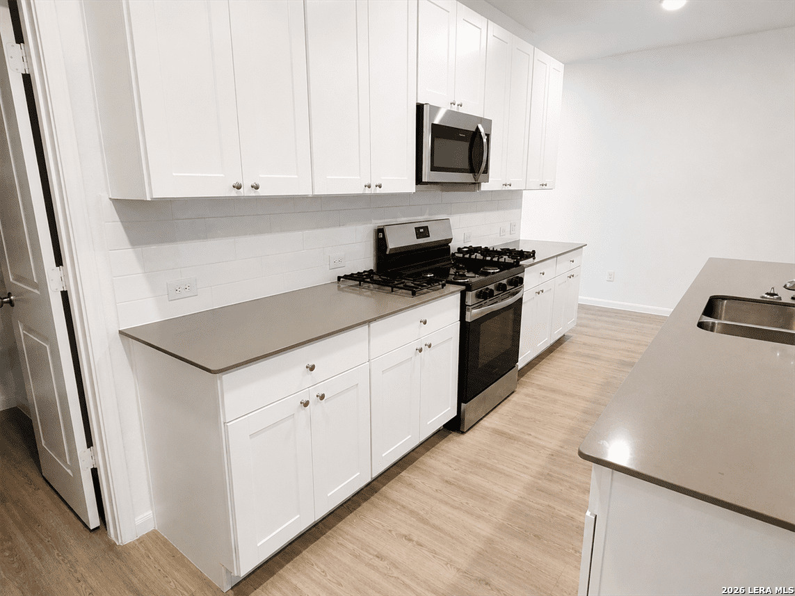 3811 Gristmill Way San Antonio TX 78245