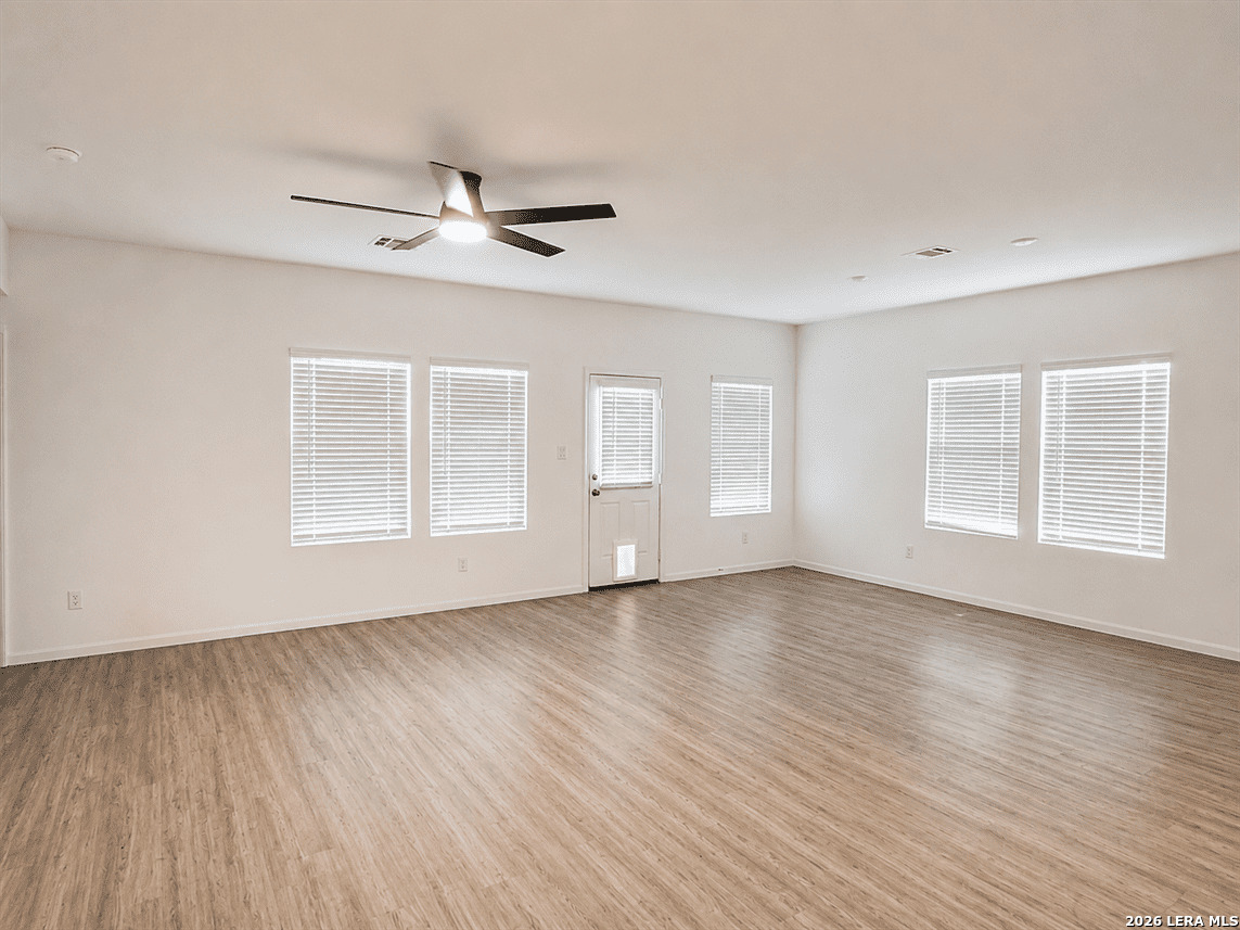 3811 Gristmill Way San Antonio TX 78245