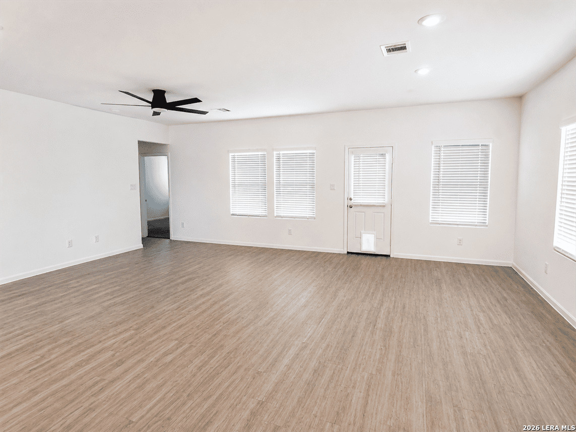 3811 Gristmill Way San Antonio TX 78245