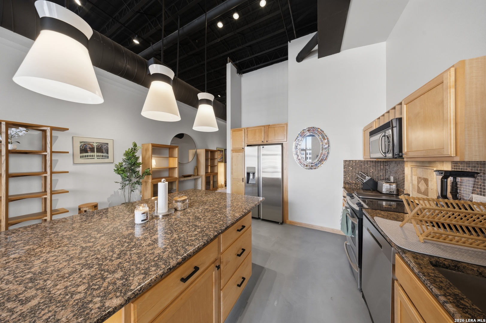 214 E Travis San Antonio TX 78205