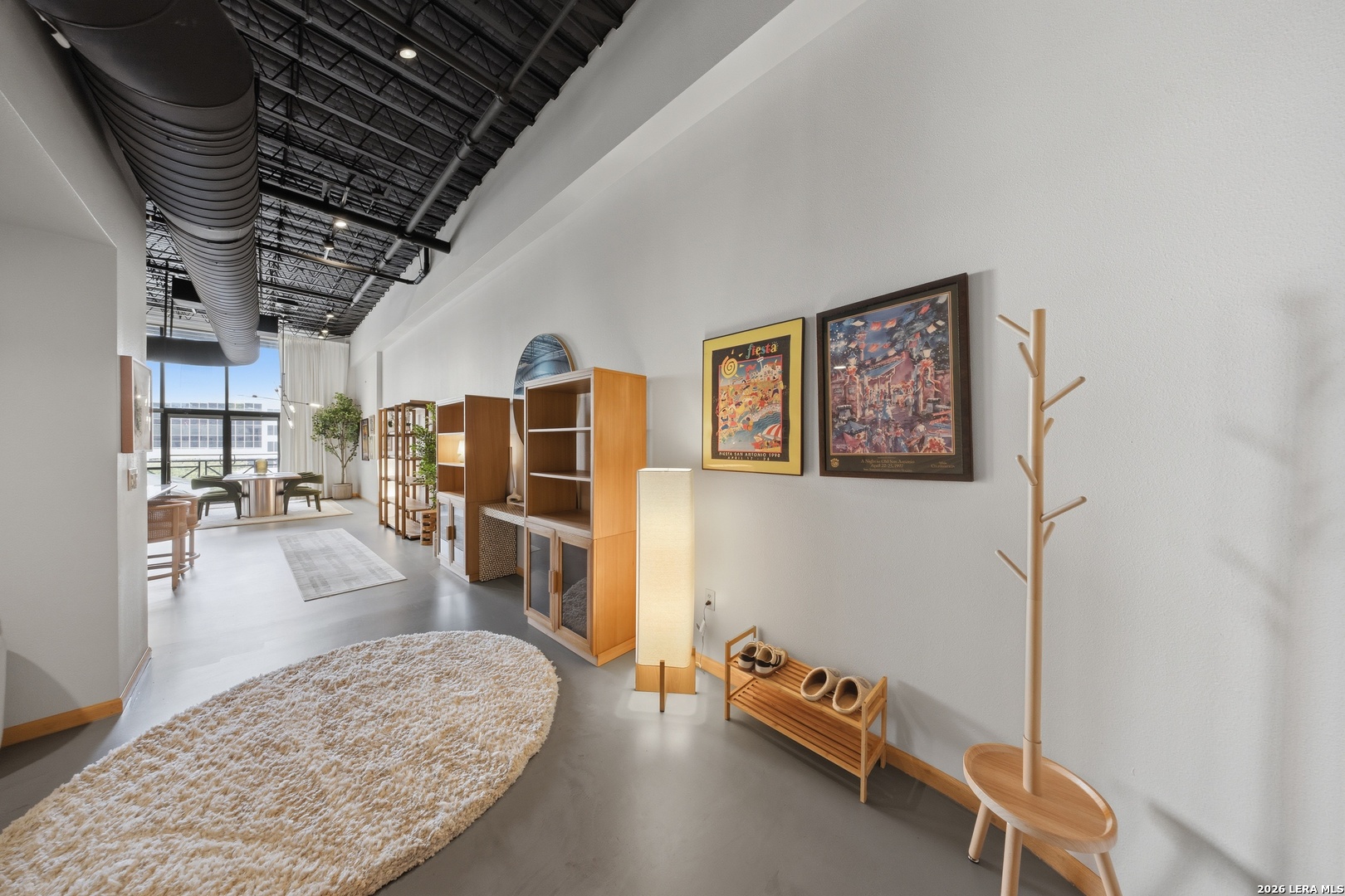 214 E Travis San Antonio TX 78205
