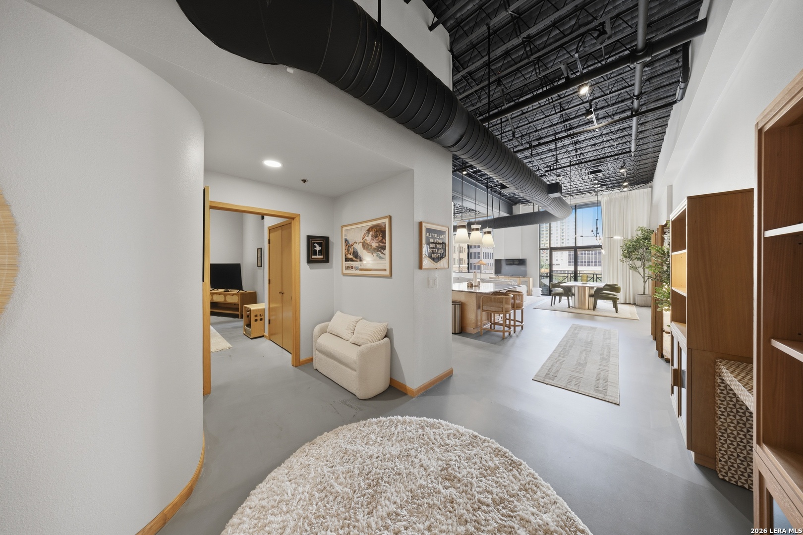 214 E Travis San Antonio TX 78205