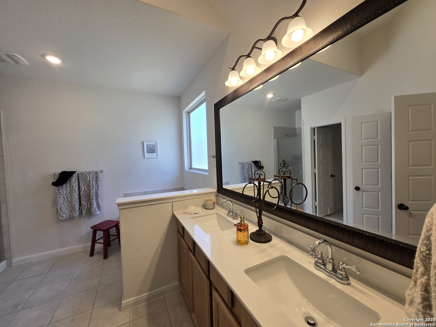 835 Blue Violet New Braunfels TX 78130
