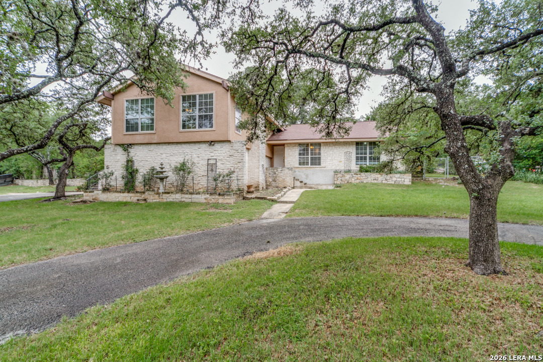 9106 Saddle Trail San Antonio TX 78255
