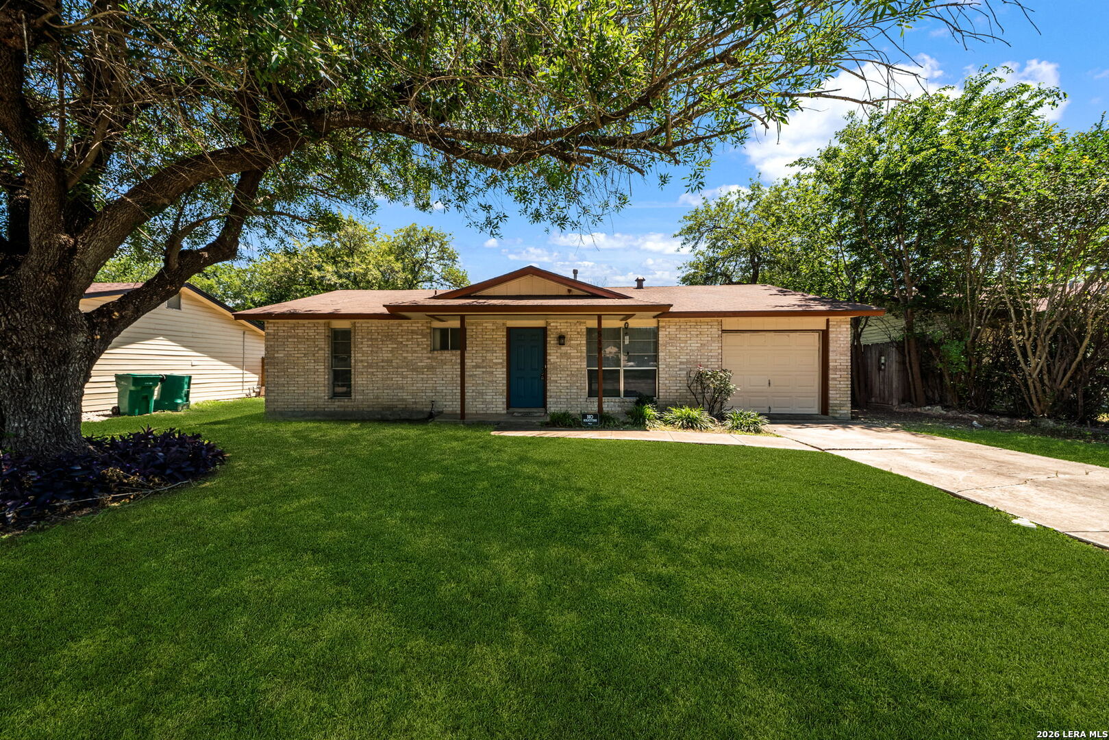 517 Oak Drive Converse TX 78109