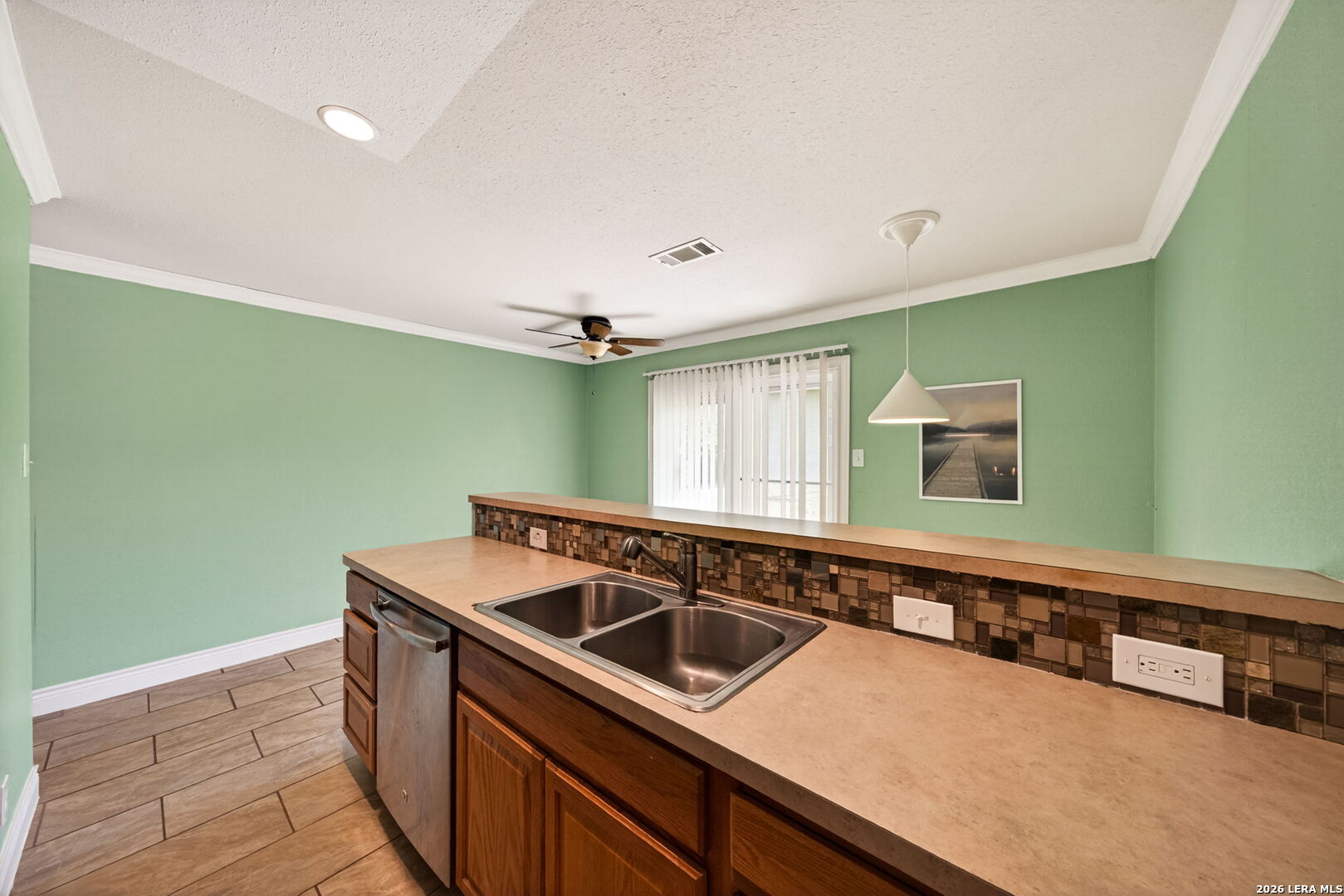 517 Oak Drive Converse TX 78109