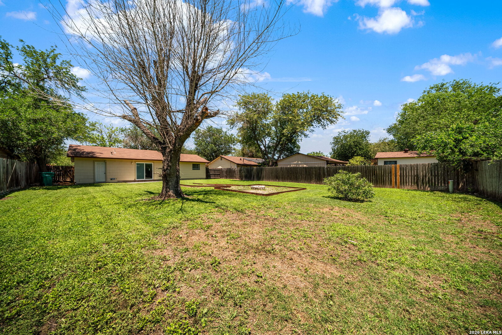 517 Oak Drive Converse TX 78109