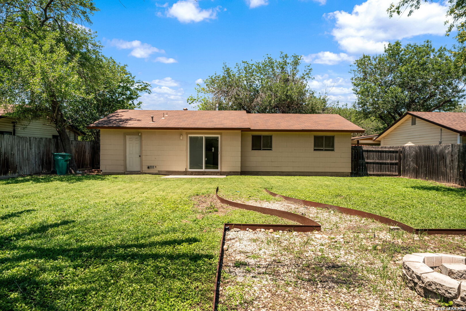 517 Oak Drive Converse TX 78109
