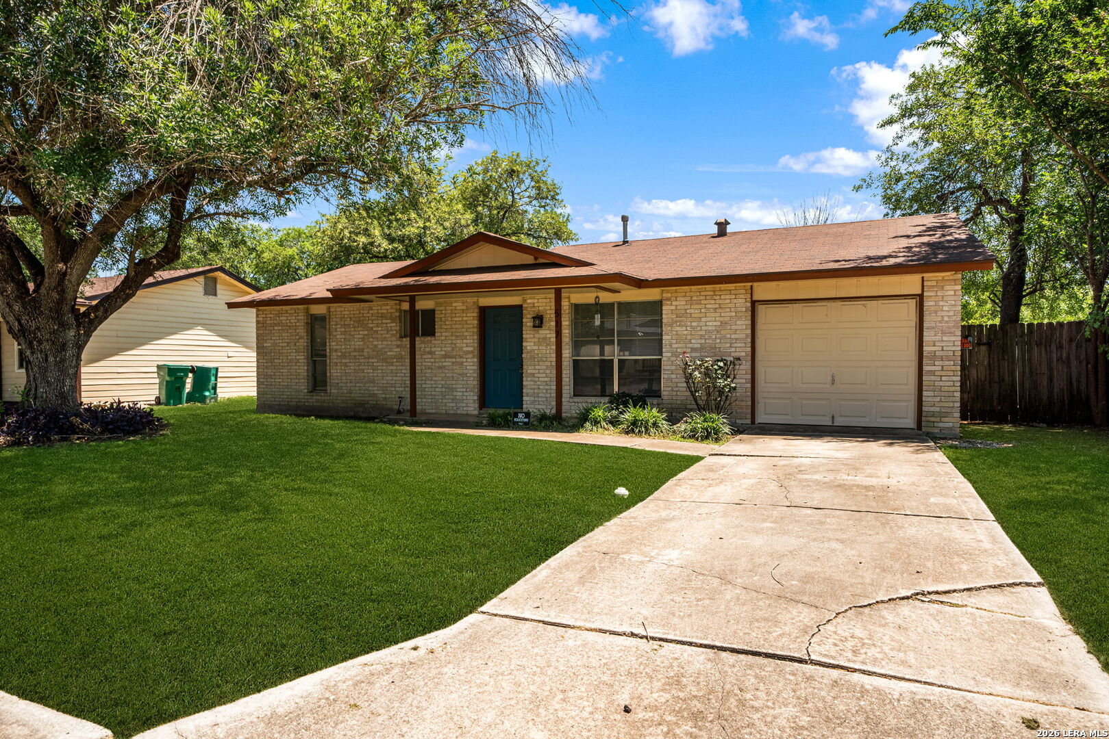 517 Oak Drive Converse TX 78109