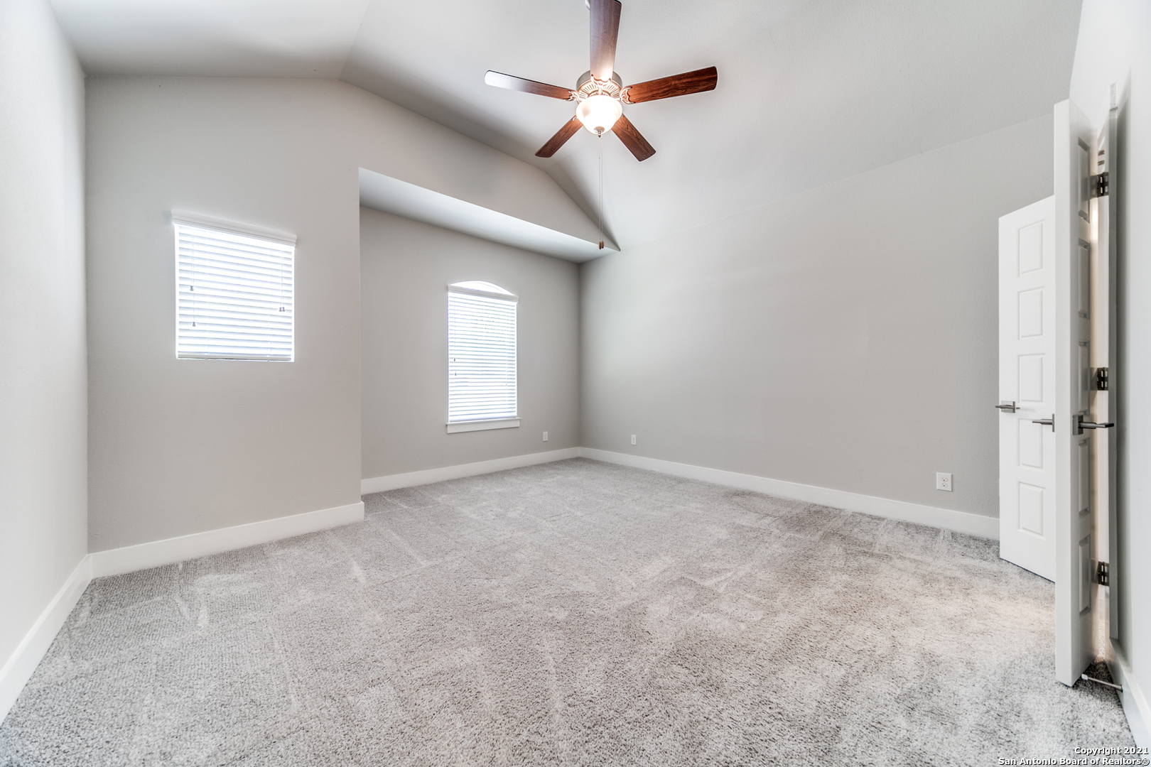 445 Natalen San Antonio TX 78209