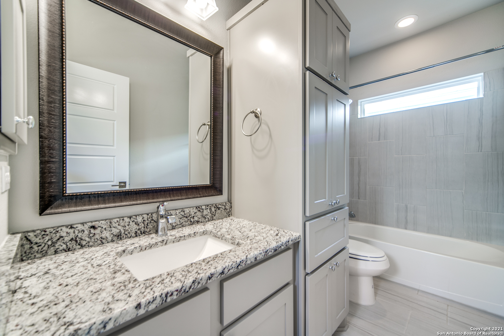 445 Natalen San Antonio TX 78209