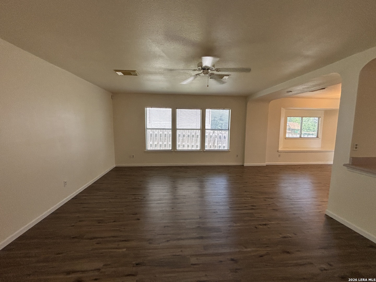 8214 Chestnut Manor Drive Converse TX 78109