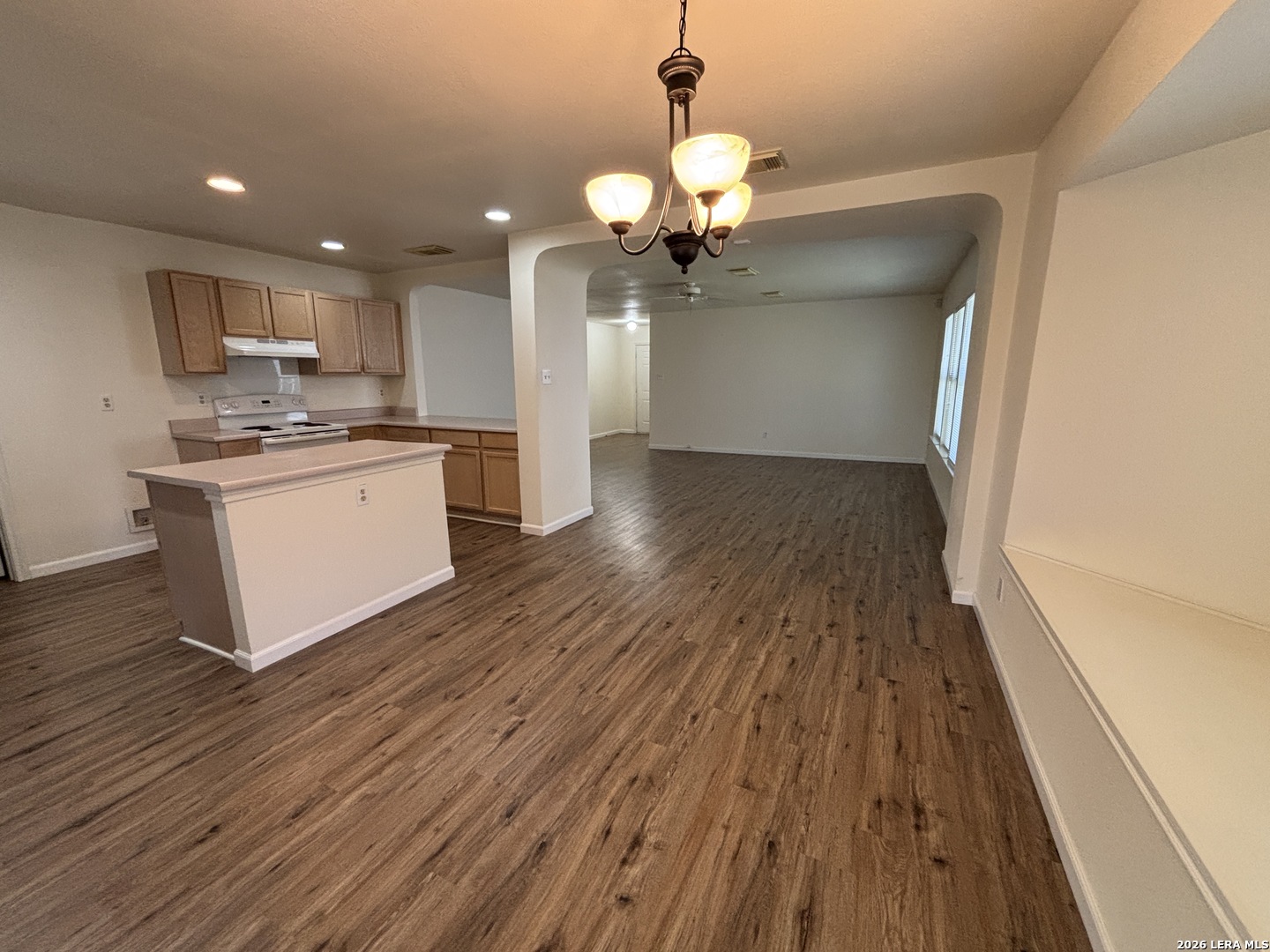 8214 Chestnut Manor Drive Converse TX 78109