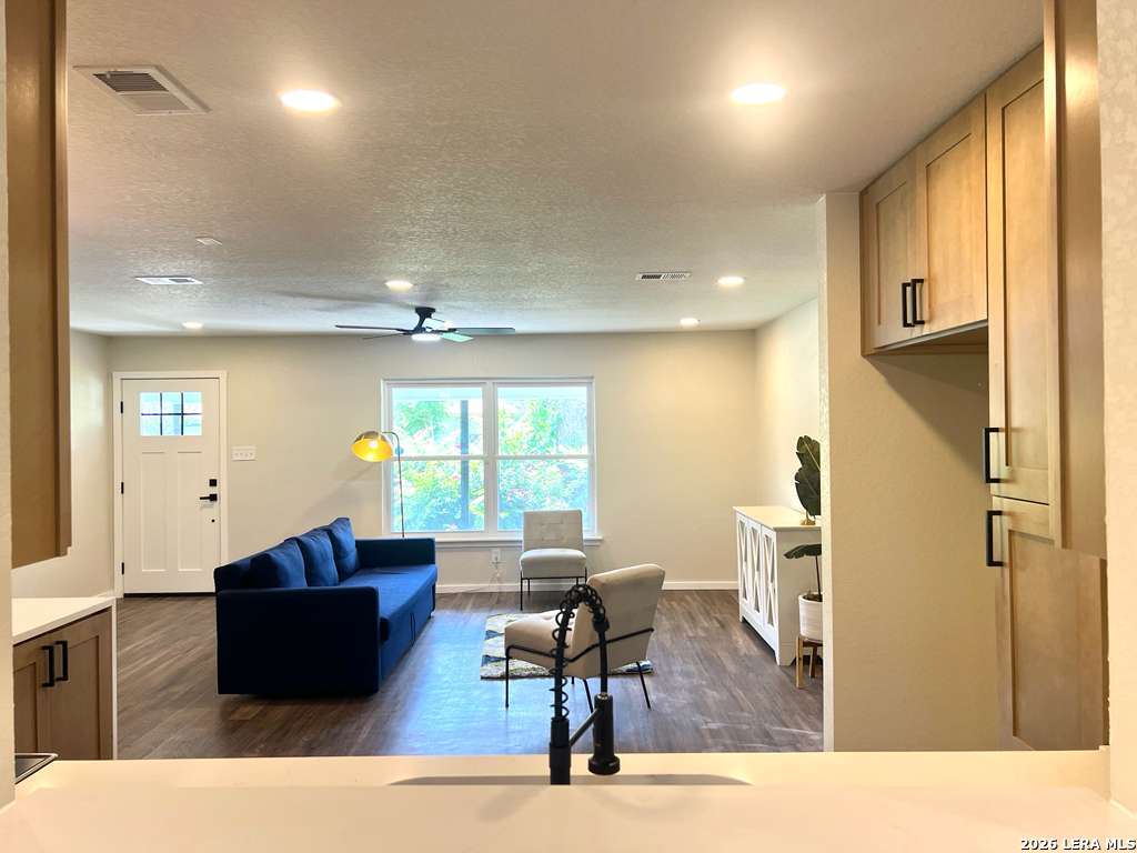 3615 Electra San Antonio TX 78218