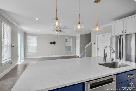 1511 E Sandalwood Lane San Antonio TX 78209