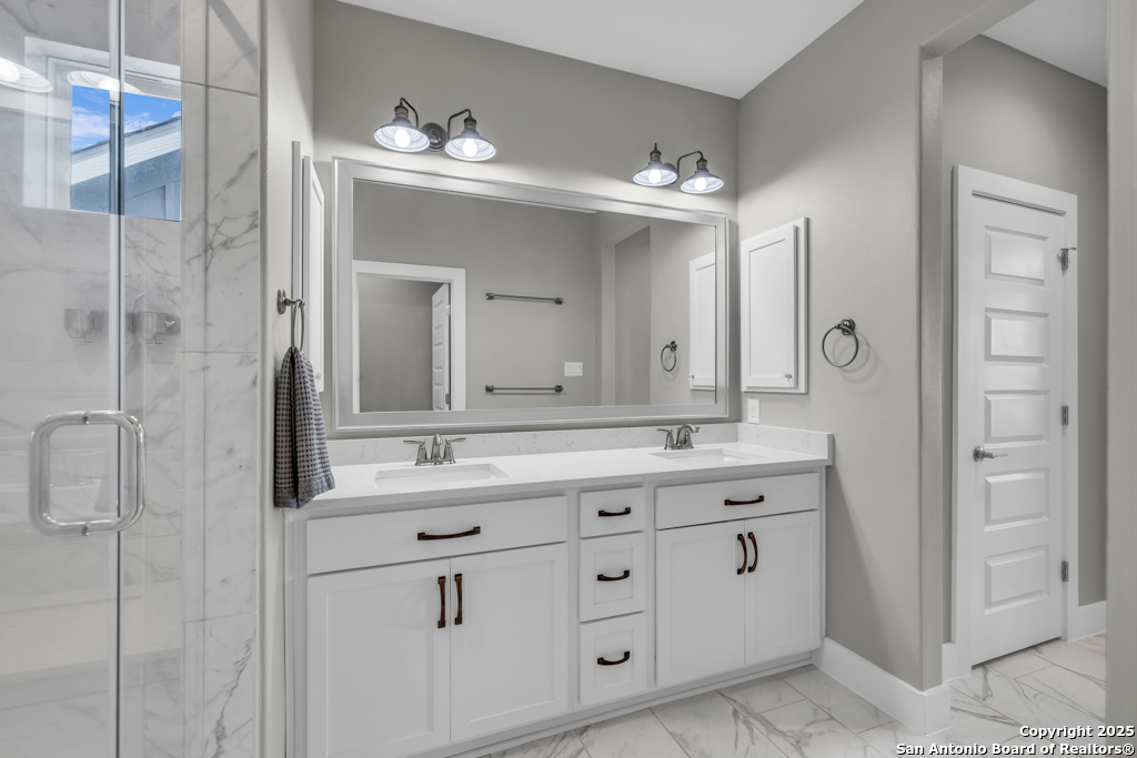 1511 E Sandalwood Lane San Antonio TX 78209