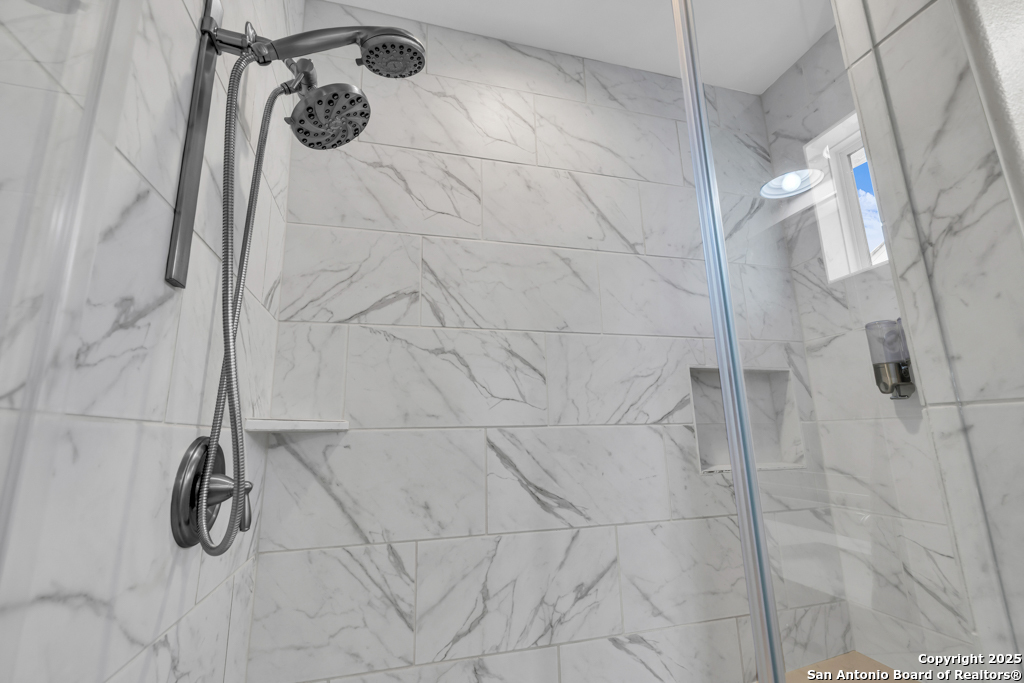 1511 E Sandalwood Lane San Antonio TX 78209