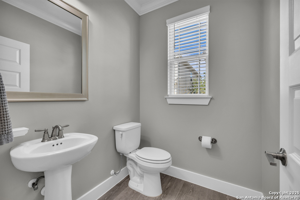 1511 E Sandalwood Lane San Antonio TX 78209