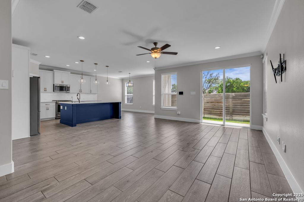 1511 E Sandalwood Lane San Antonio TX 78209