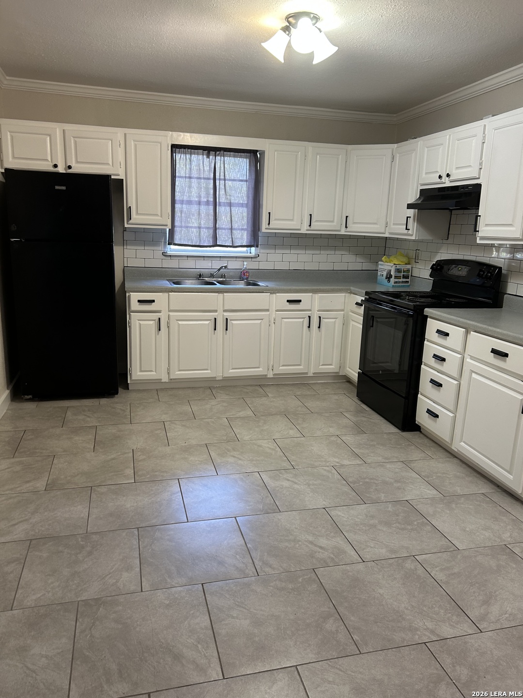 521 Glamis Avenue San Antonio TX 78223