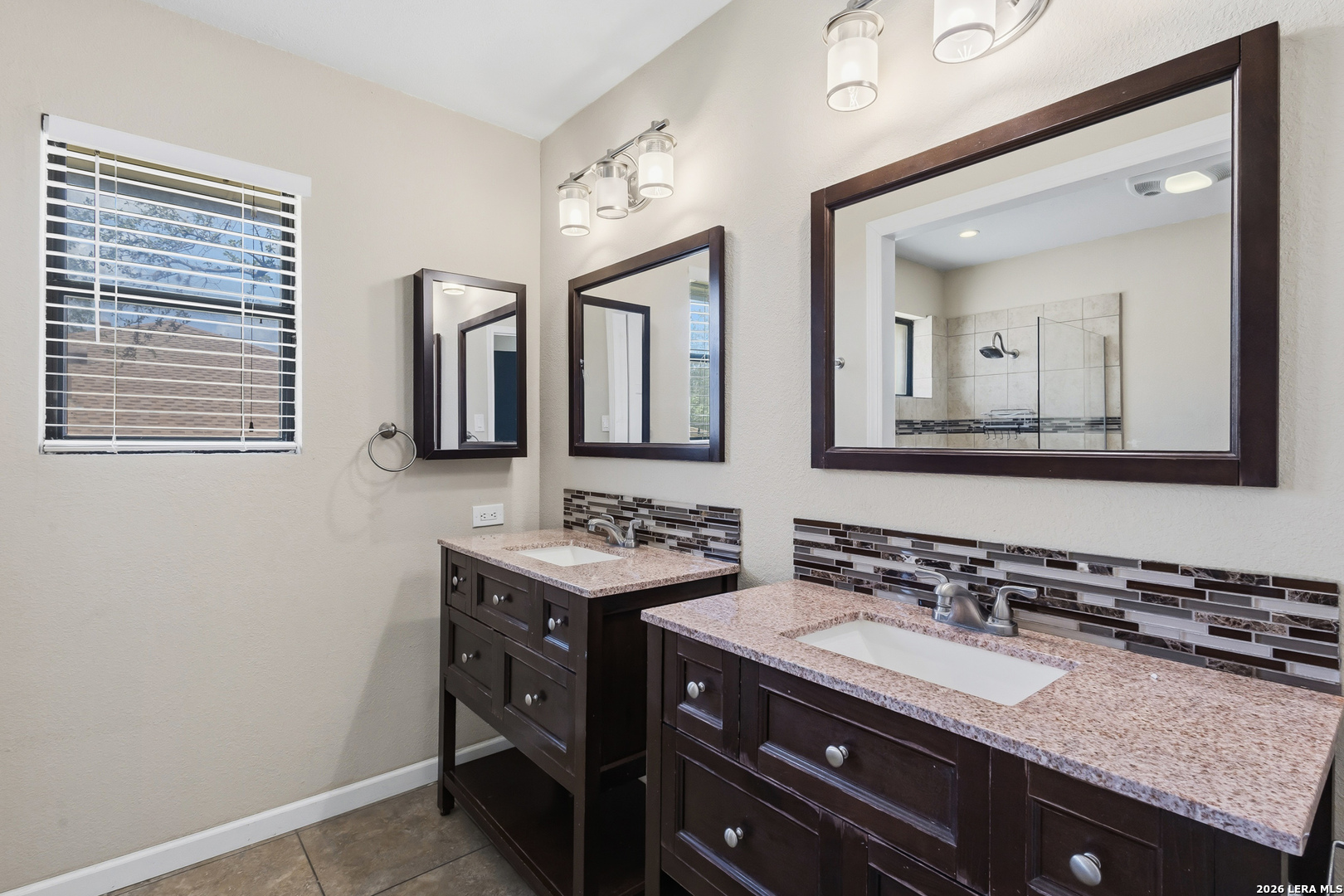 1710 Whitehaven San Antonio TX 78232