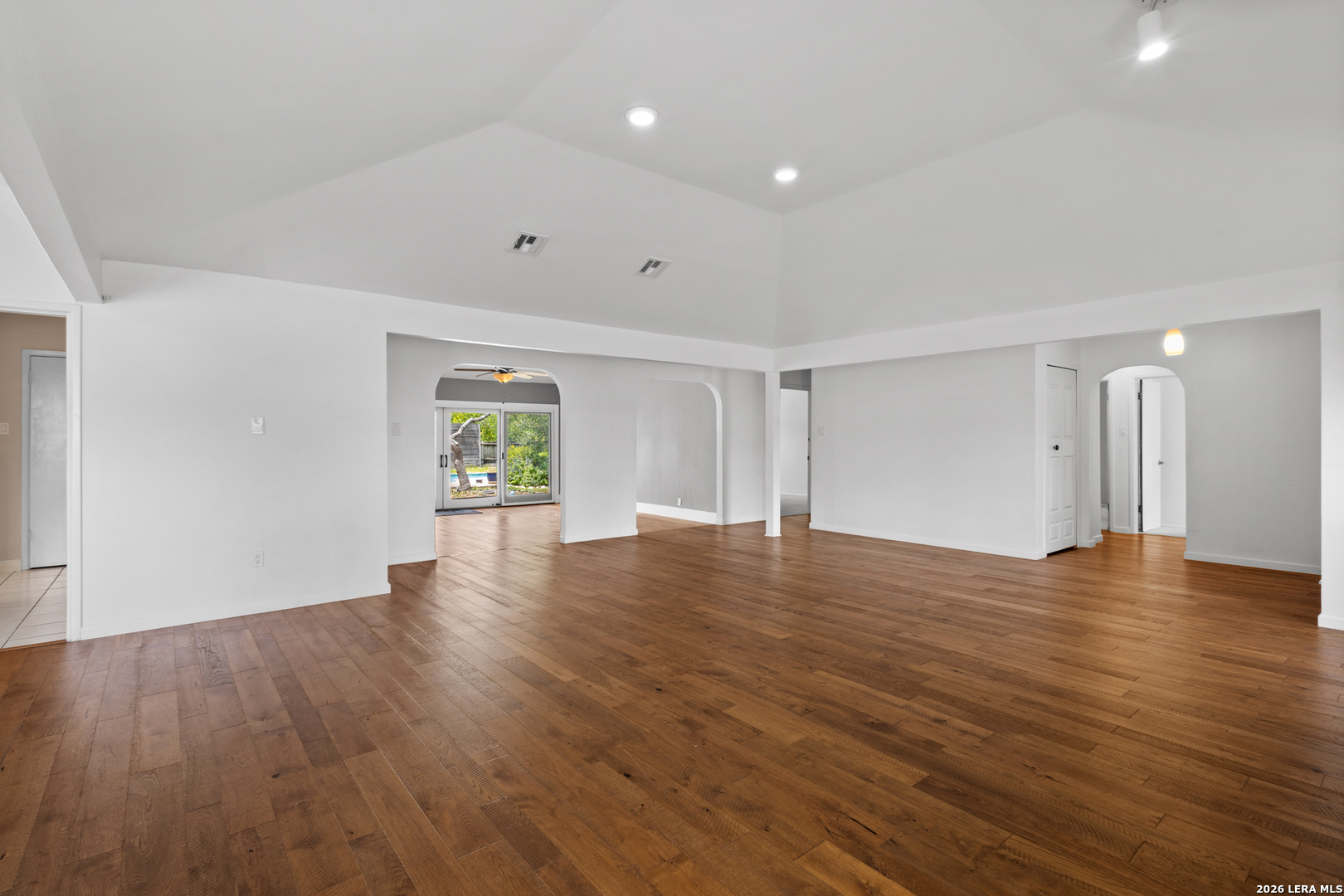 1710 Whitehaven San Antonio TX 78232