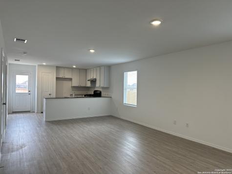 6702 Willow Landing Converse TX 78109