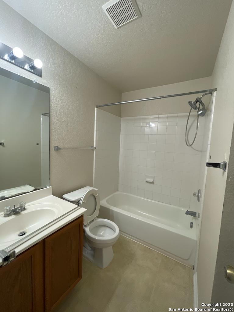 4711 Brookport Circle San Antonio TX 78238