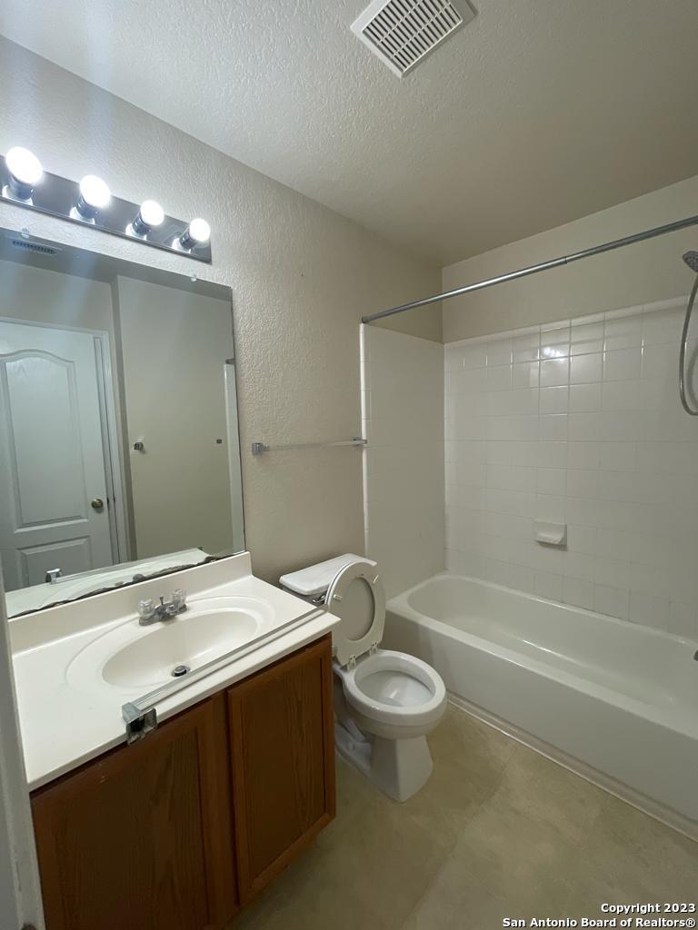 4711 Brookport Circle San Antonio TX 78238