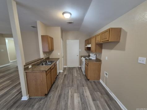 8806 Slumber Lane Converse TX 78109