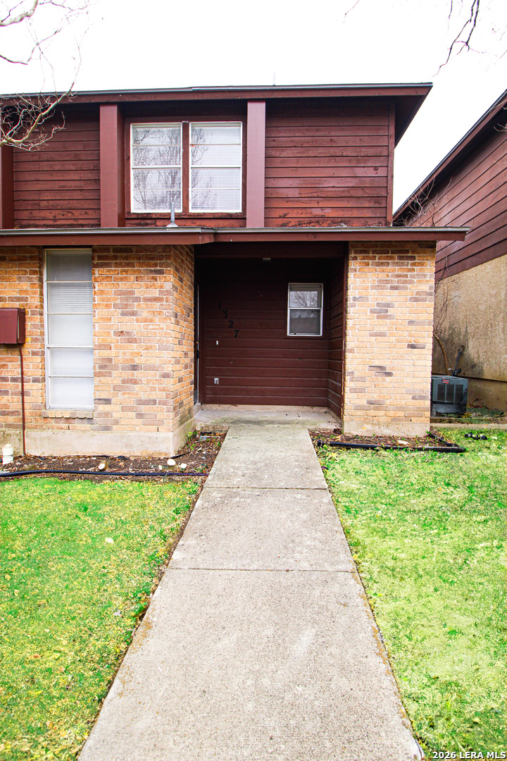 1327 Julienne San Antonio TX 78232