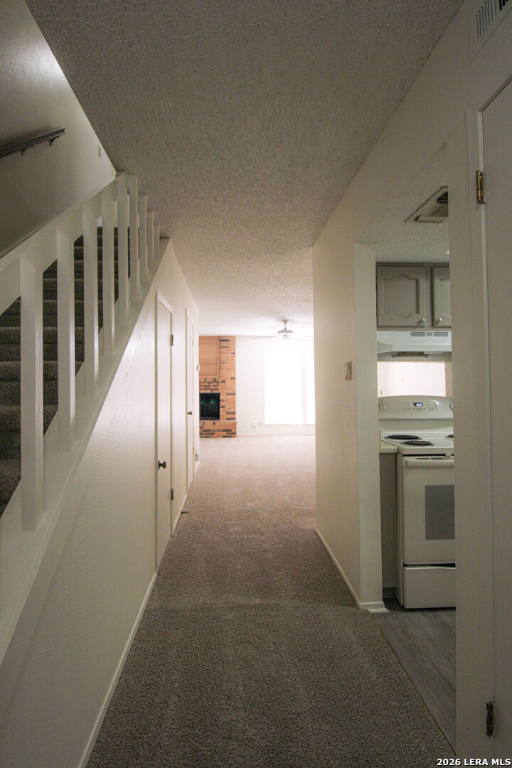 1327 Julienne San Antonio TX 78232