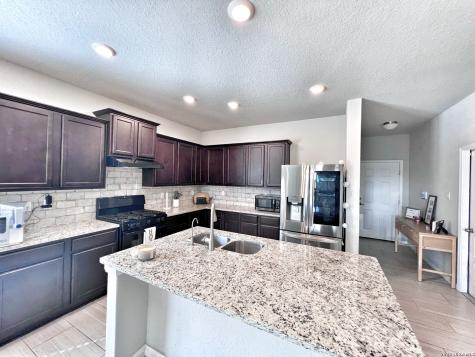 1224 Loma Ranch New Braunfels TX 78132