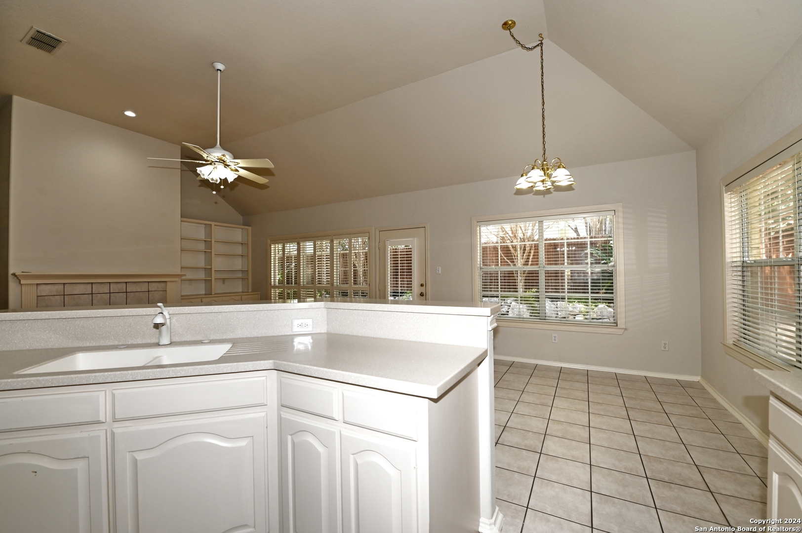 1615 Hawks Tree Lane San Antonio TX 78248