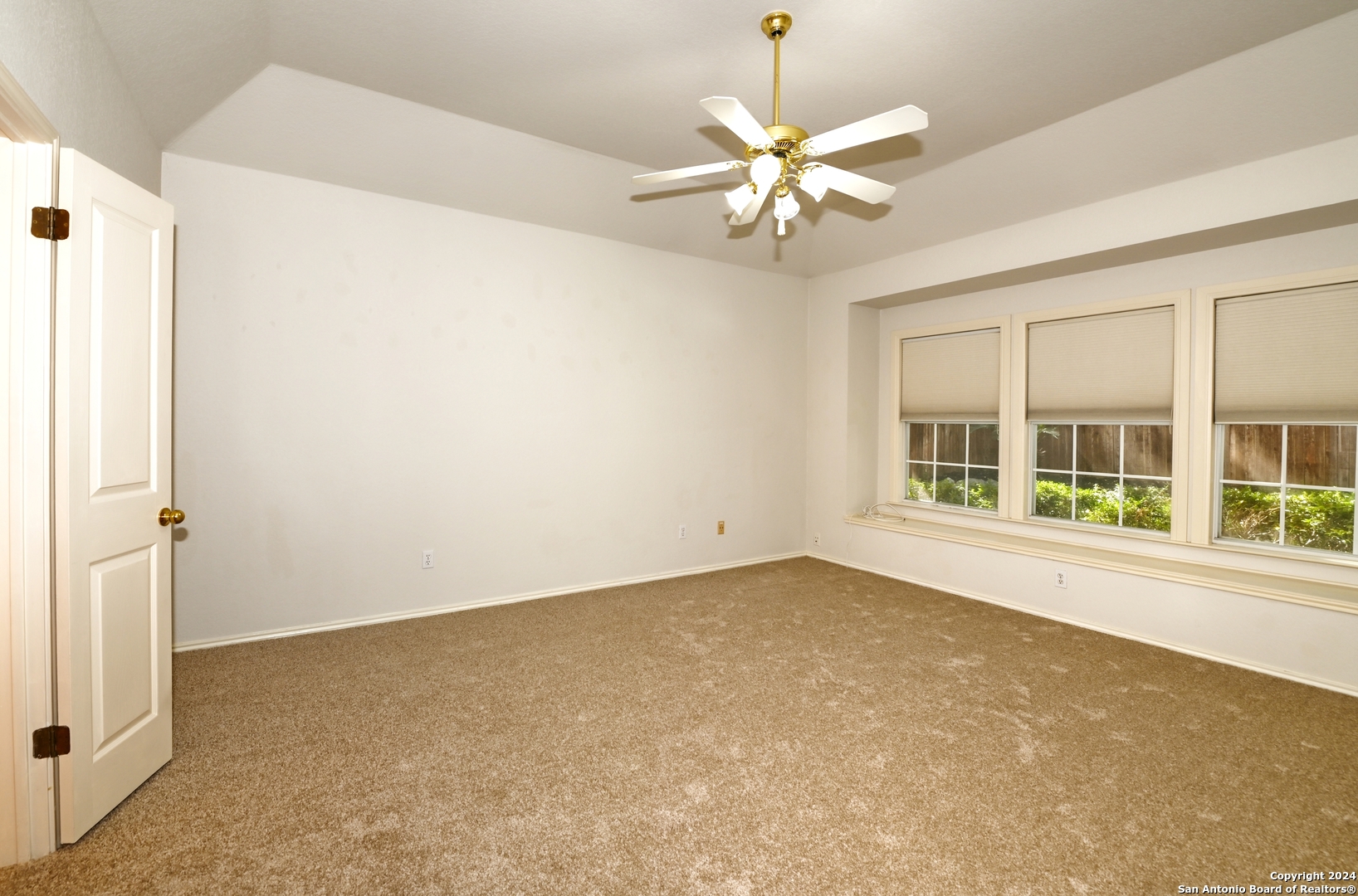 1615 Hawks Tree Lane San Antonio TX 78248