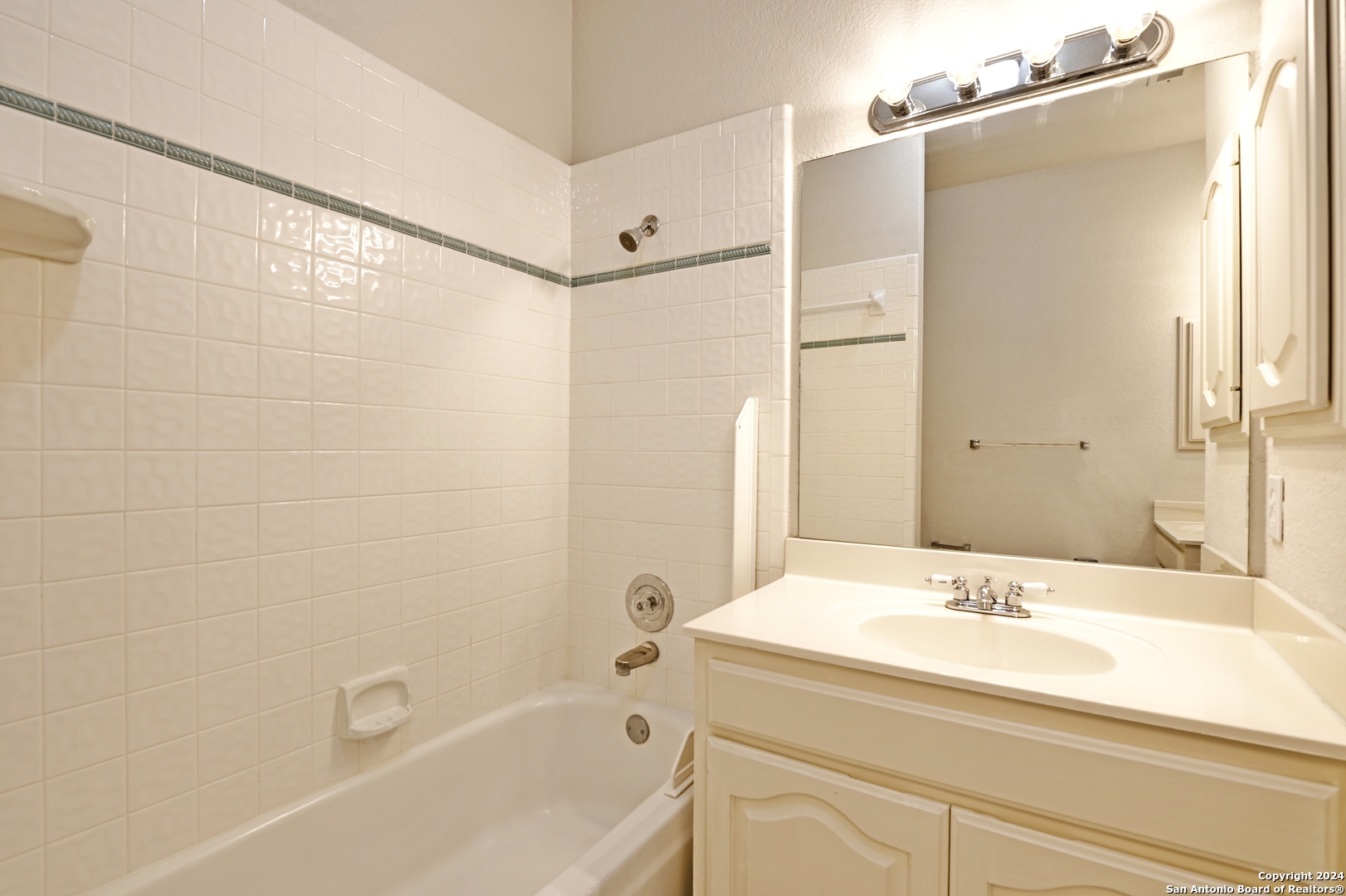 1615 Hawks Tree Lane San Antonio TX 78248