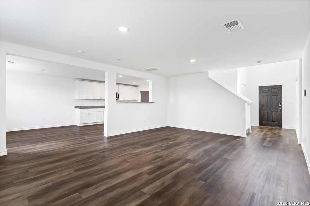 1215 Vallarta Centro Converse TX 78109