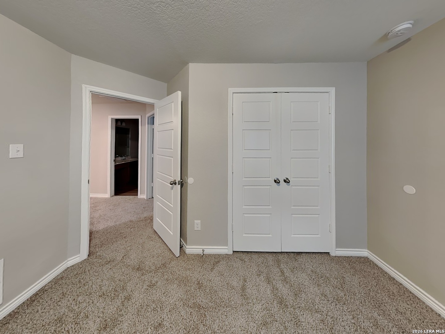 2631 Green Leaf San Antonio TX 78244