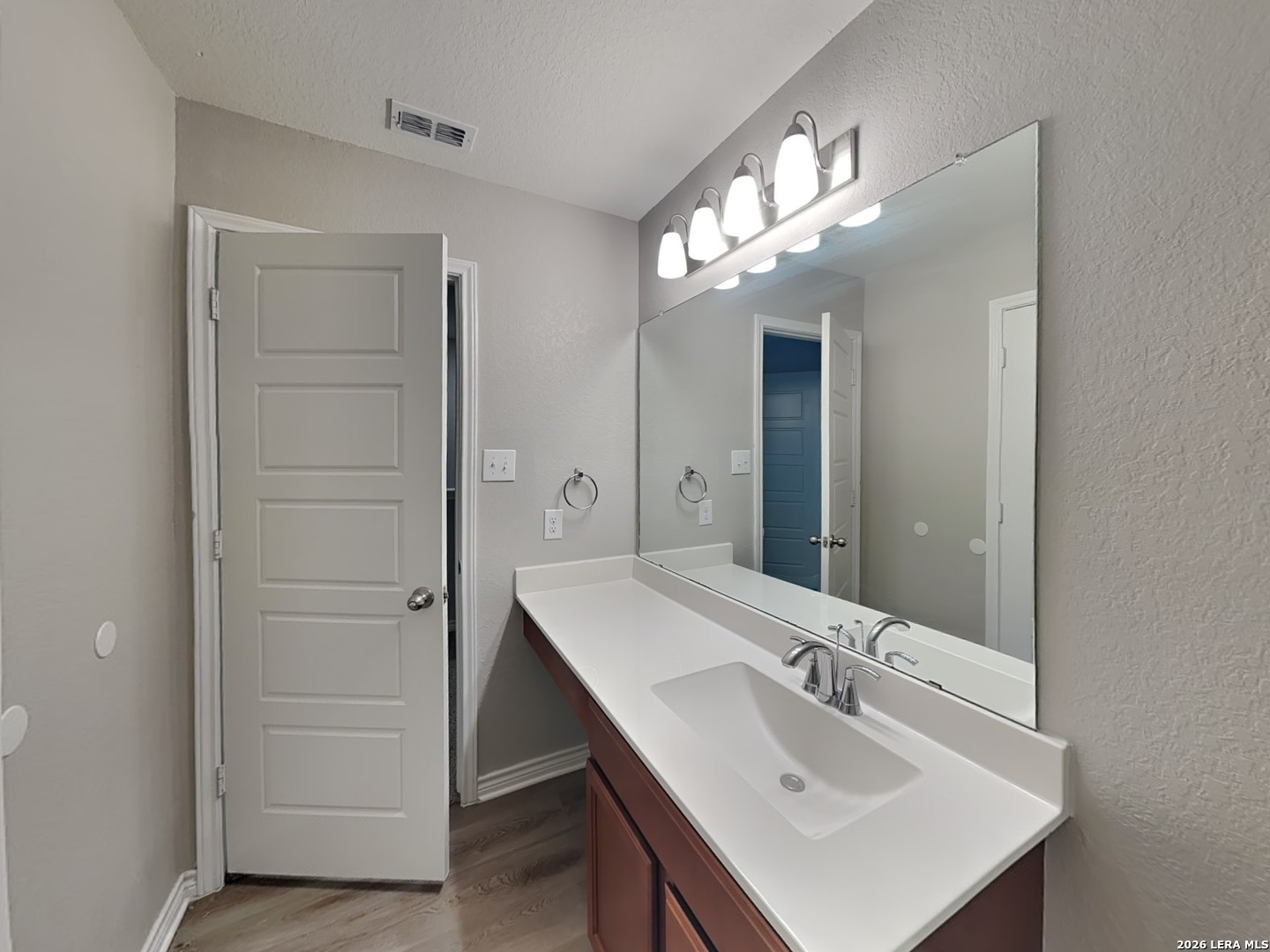 2631 Green Leaf San Antonio TX 78244