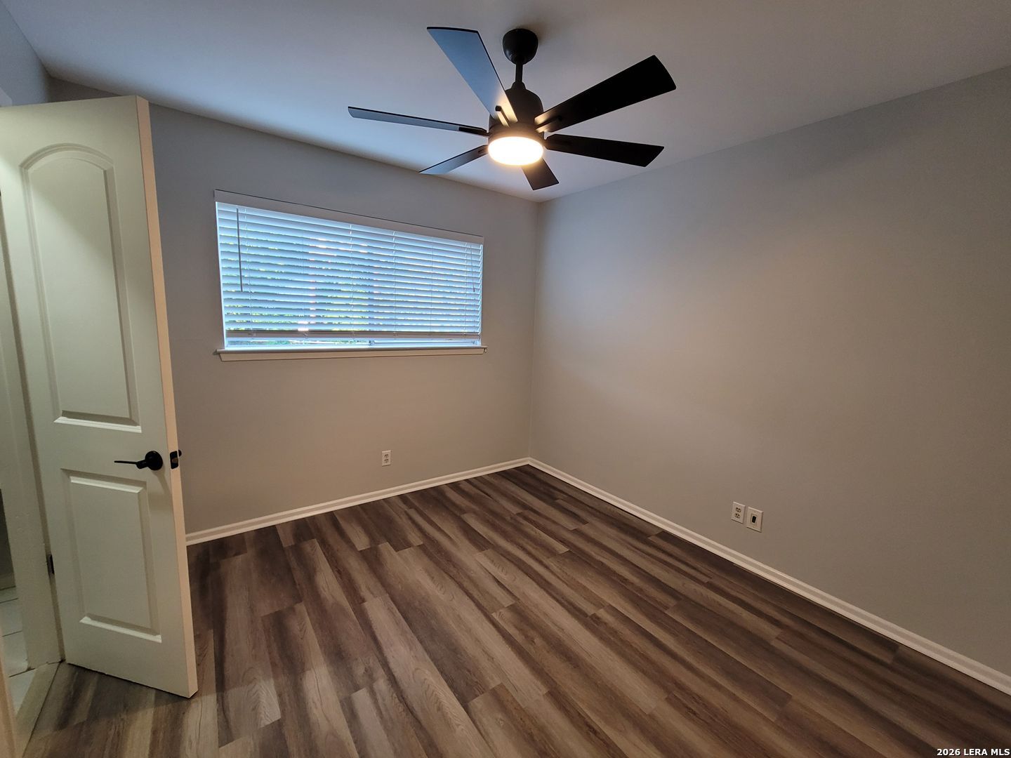 219 W Silver Sands Drive San Antonio TX 78216