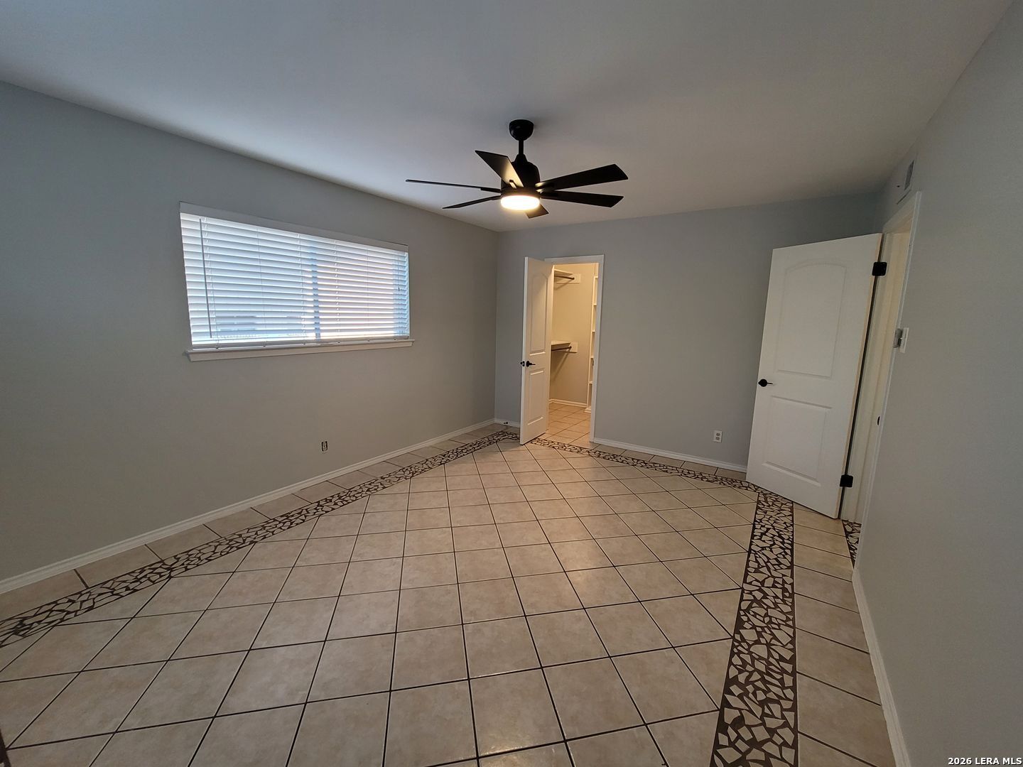 219 W Silver Sands Drive San Antonio TX 78216