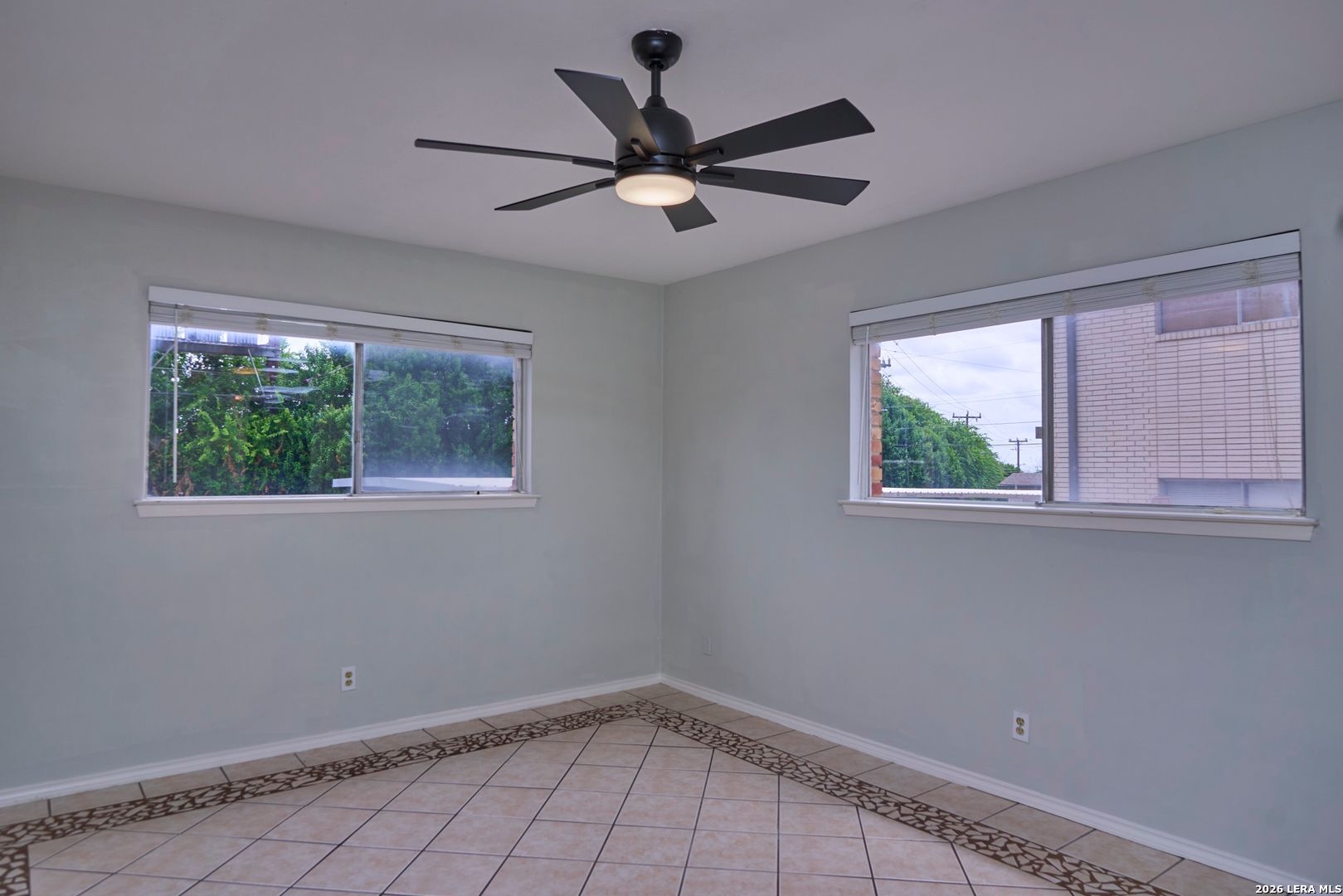 219 W Silver Sands Drive San Antonio TX 78216